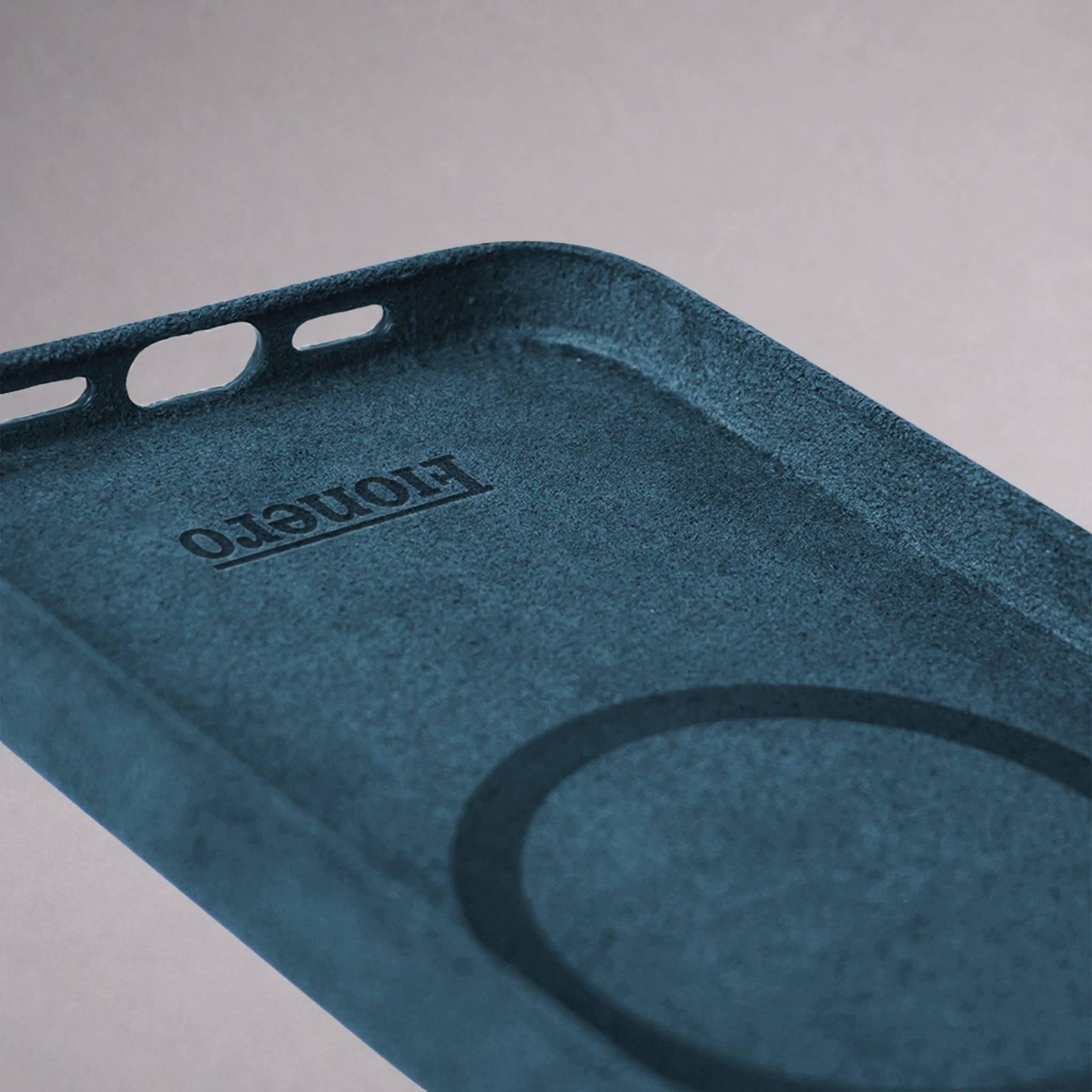 FIONERO® iPhone 13 Pro - Alcantara Case – Ocean Blue