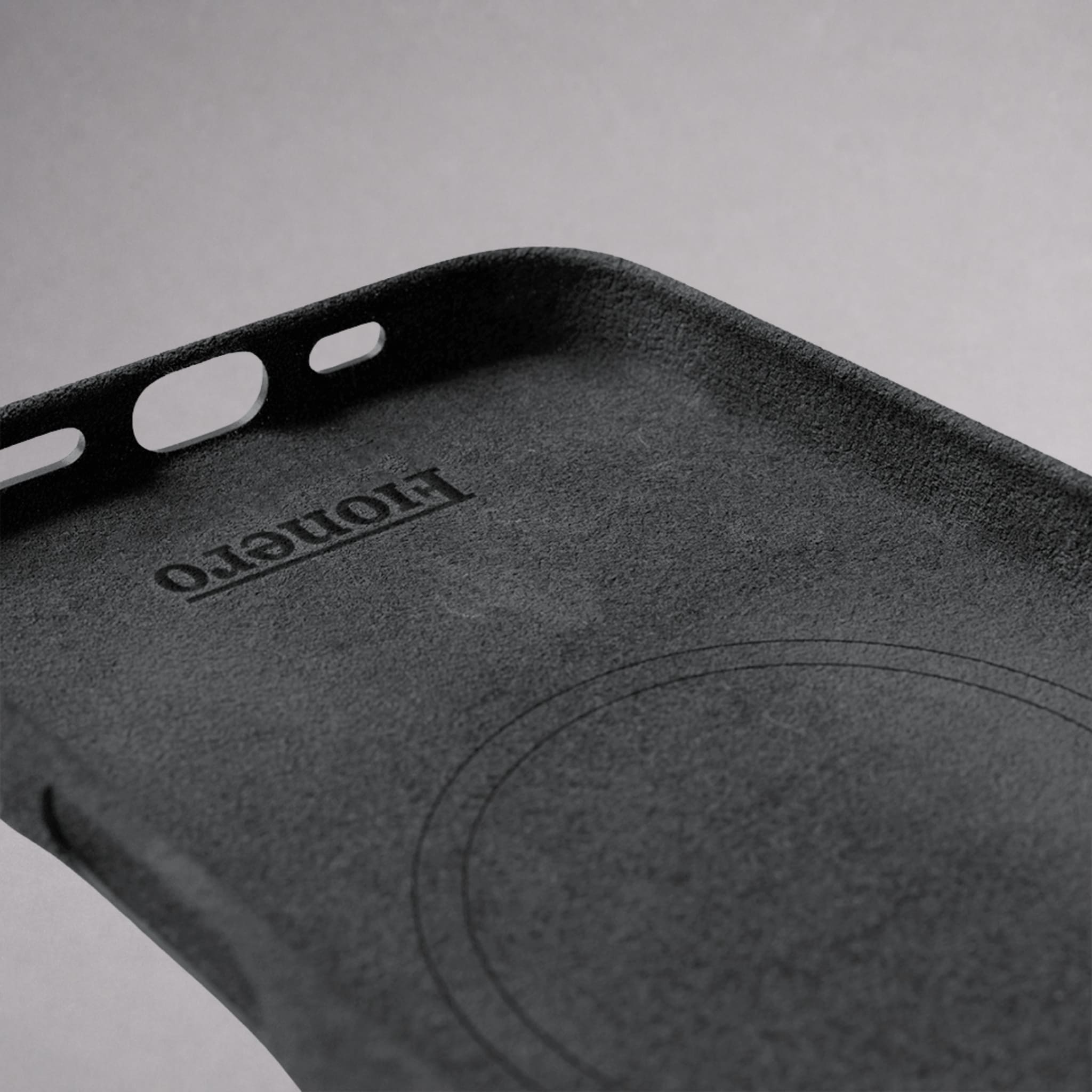 FIONERO® iPhone 16 Plus - Alcantara Case – Midnight Black