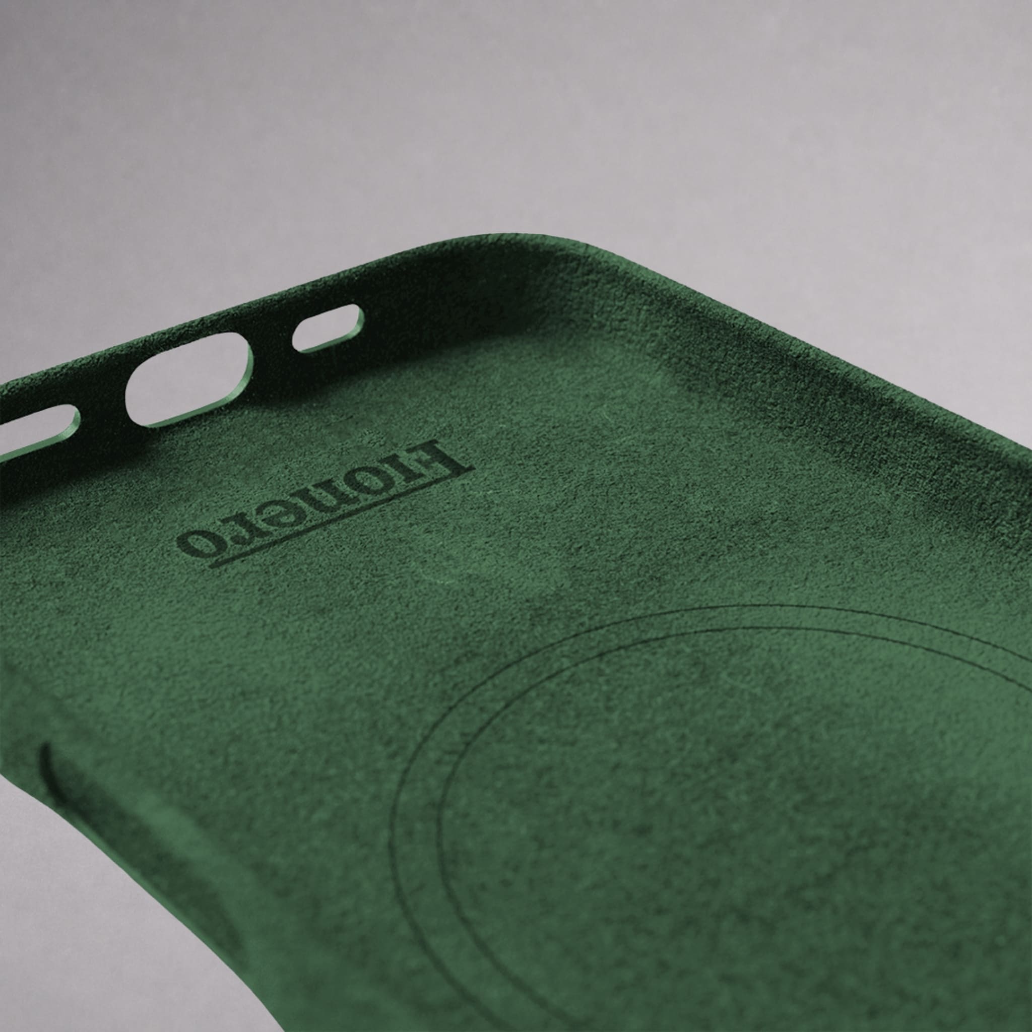 FIONERO® iPhone 16 Pro Max - Alcantara Case – Forest Green
