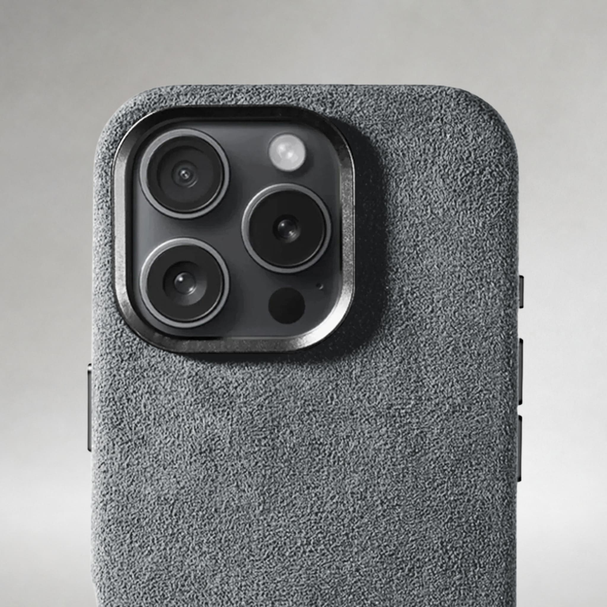 FIONERO® iPhone 16 Pro Max - Alcantara Case – Nardo Grey