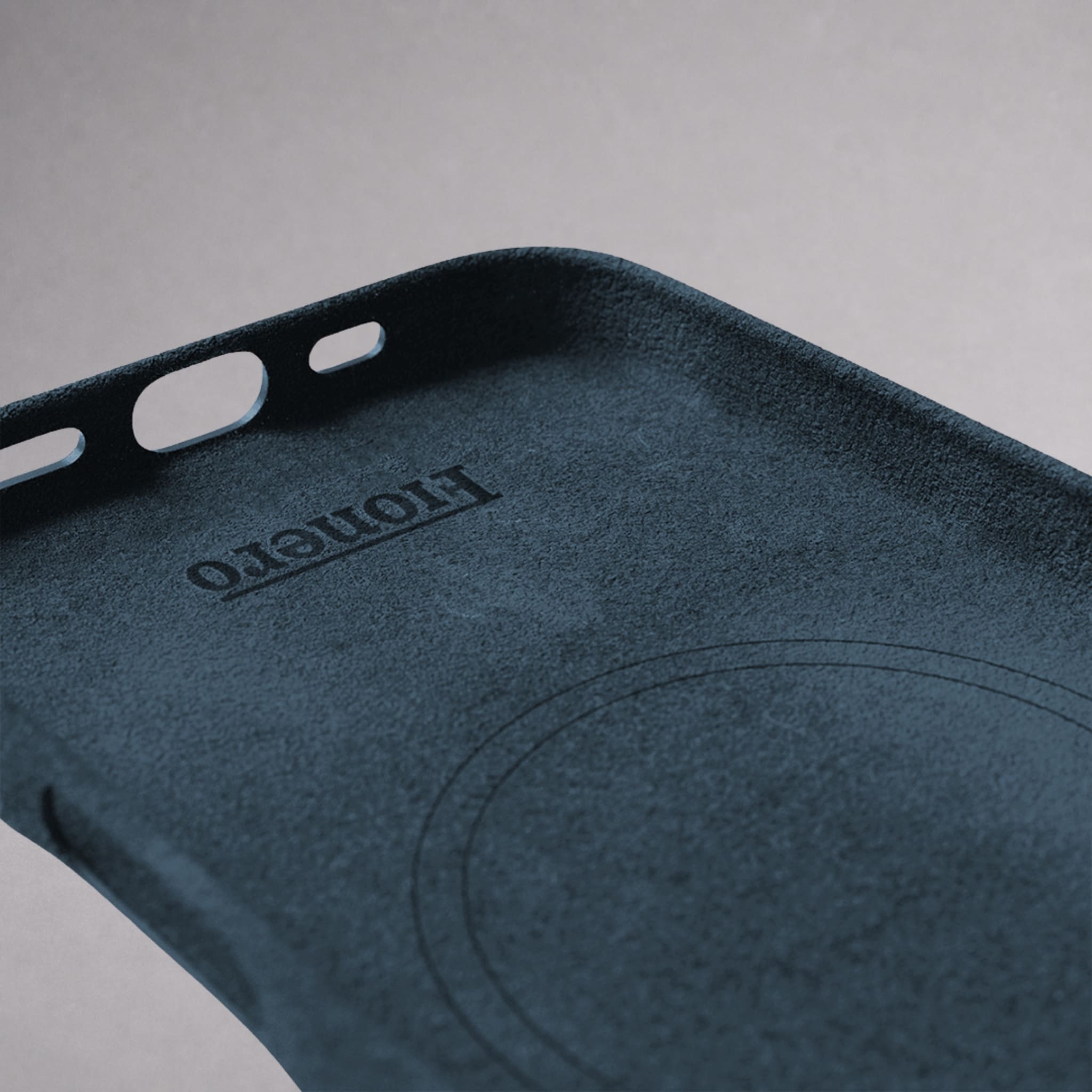FIONERO® iPhone 16 Pro Max - Alcantara Case – Ocean Blue