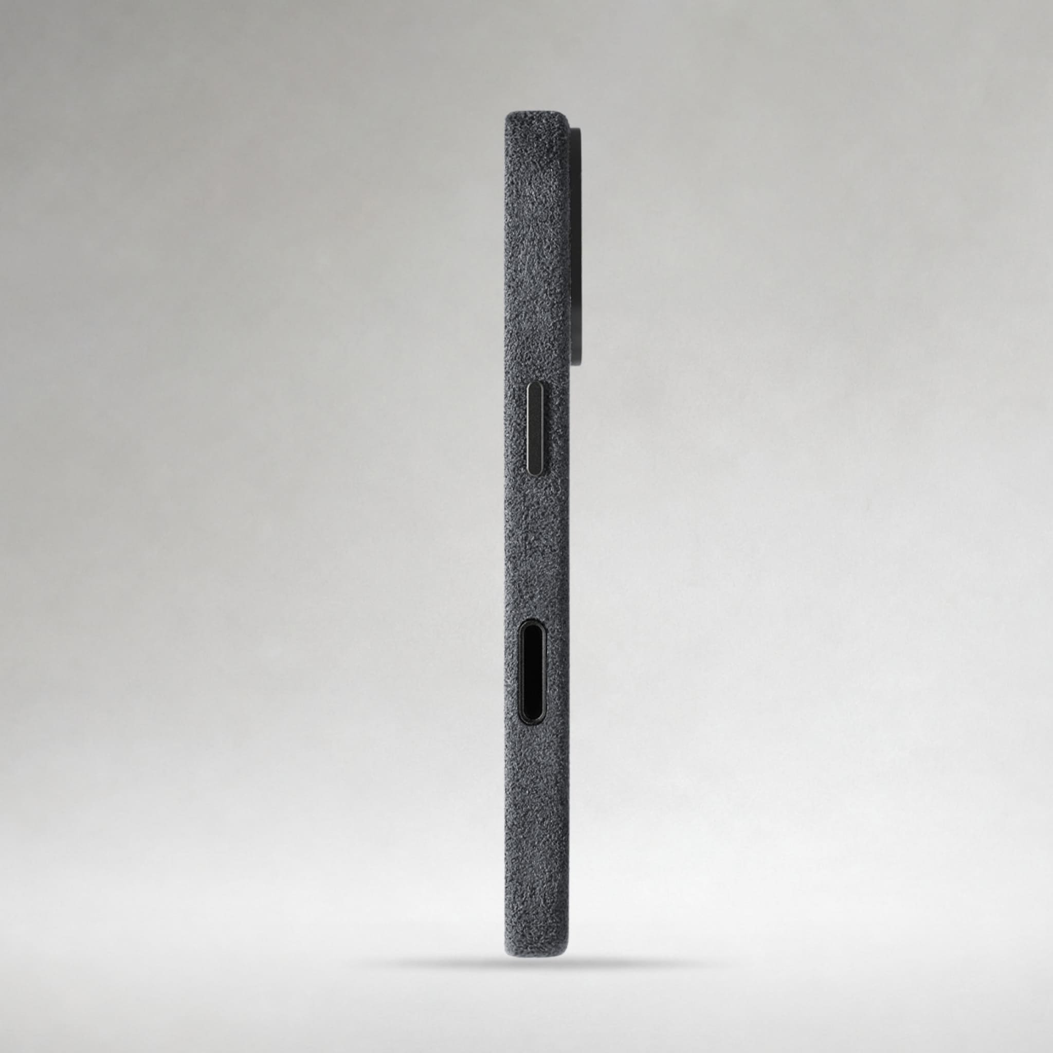 FIONERO® iPhone 17 - Alcantara Case – Midnight Black