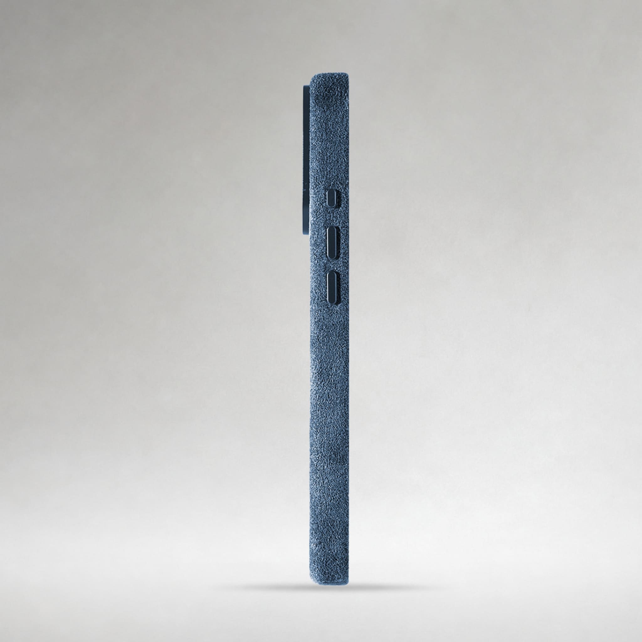 FIONERO® iPhone 17 Pro - Alcantara Case – Ocean Blue
