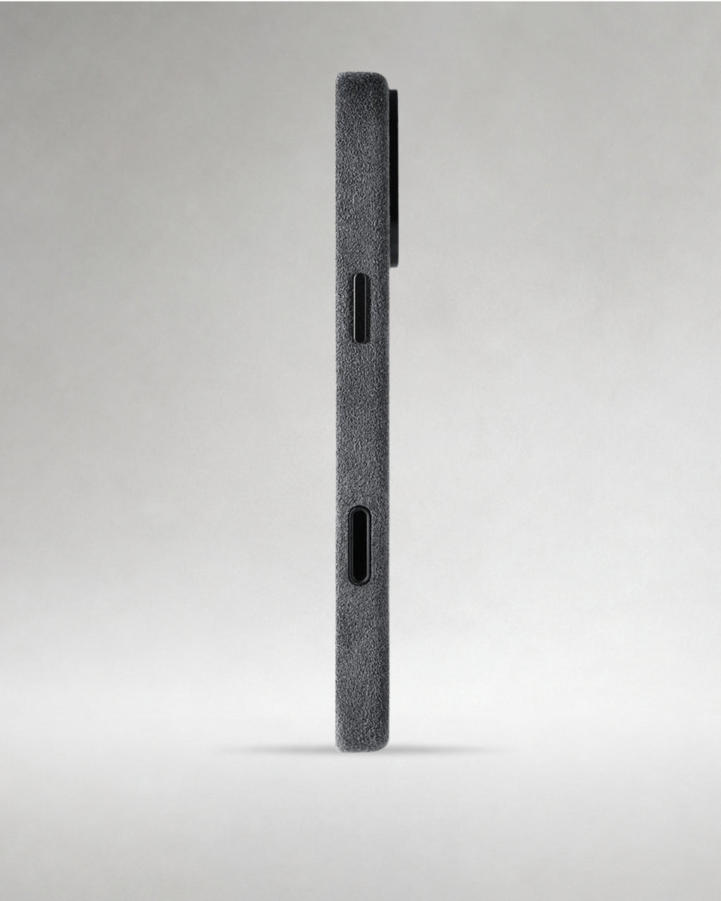 FIONERO® iPhone 17 Pro Max - Alcantara Hülle – Midnight Black
