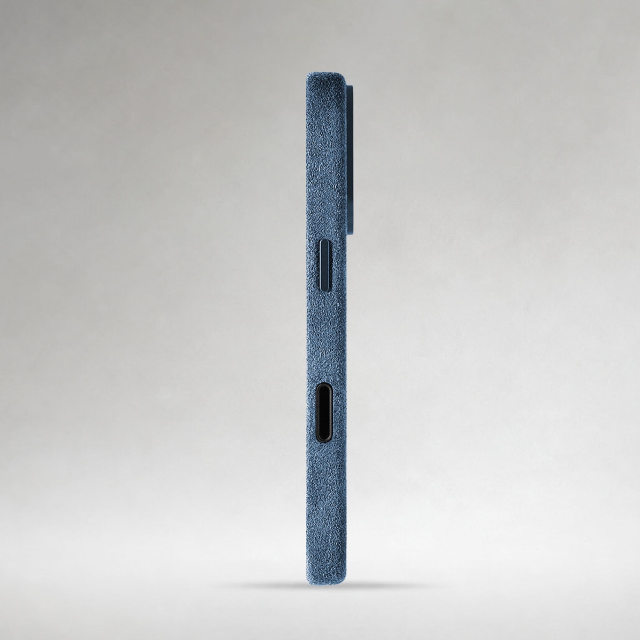 FIONERO® iPhone 17 Pro Max - Alcantara Case – Ocean Blue