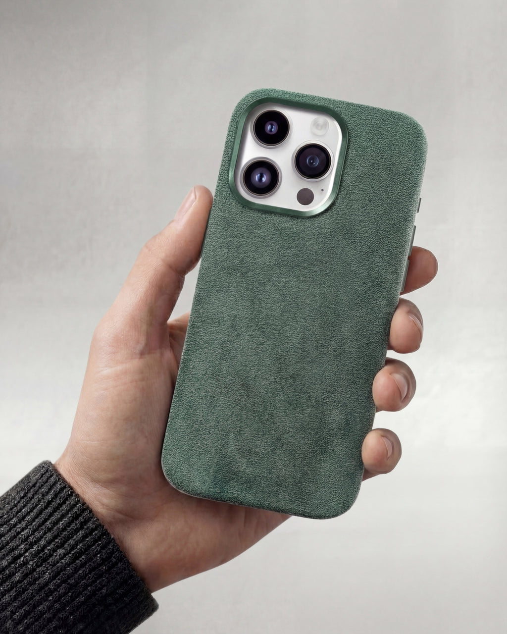 iPhone 12 Pro - Alcantara Case - Forest-Green