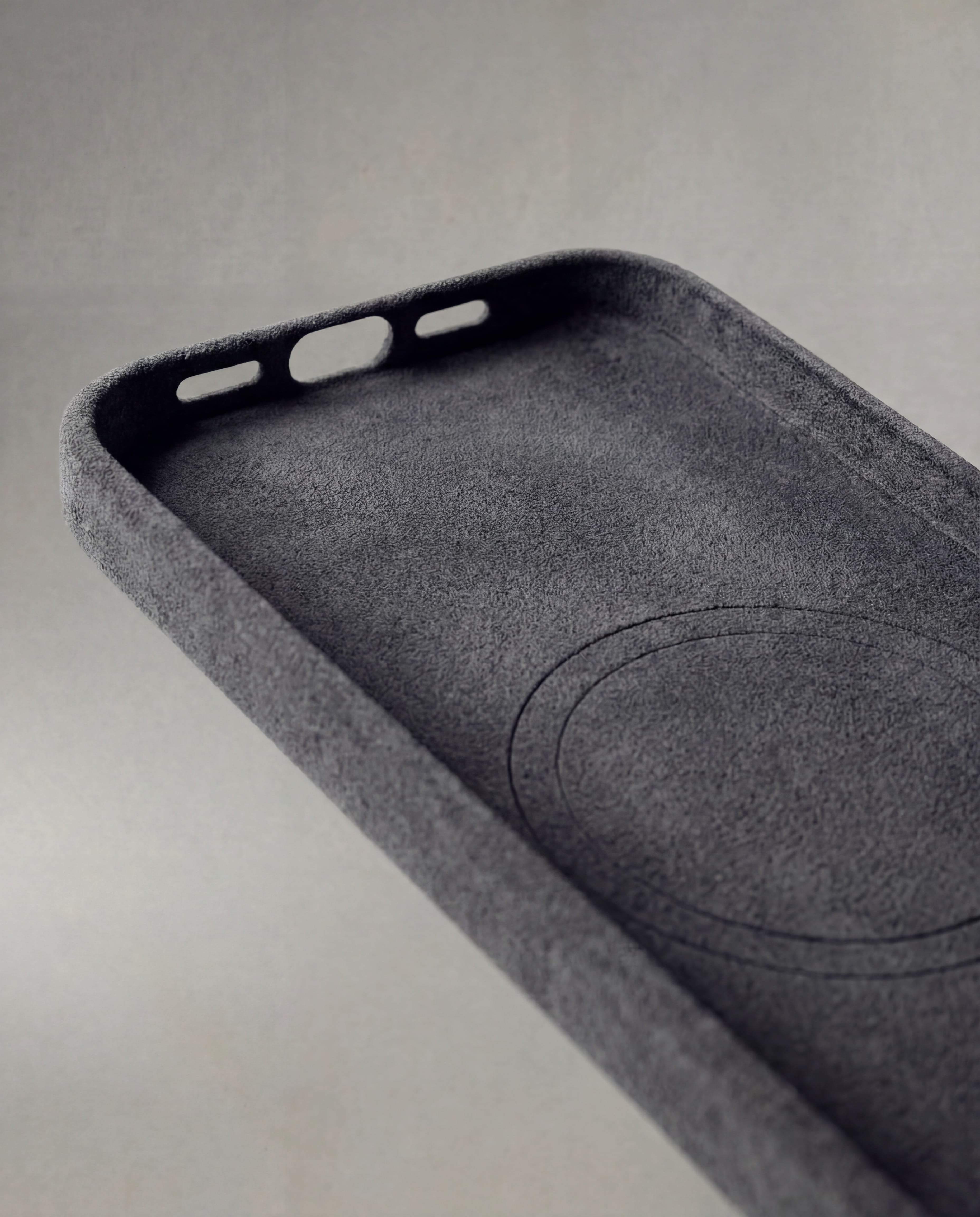 iPhone 13 Pro - Alcantara Case - Midnight-Black
