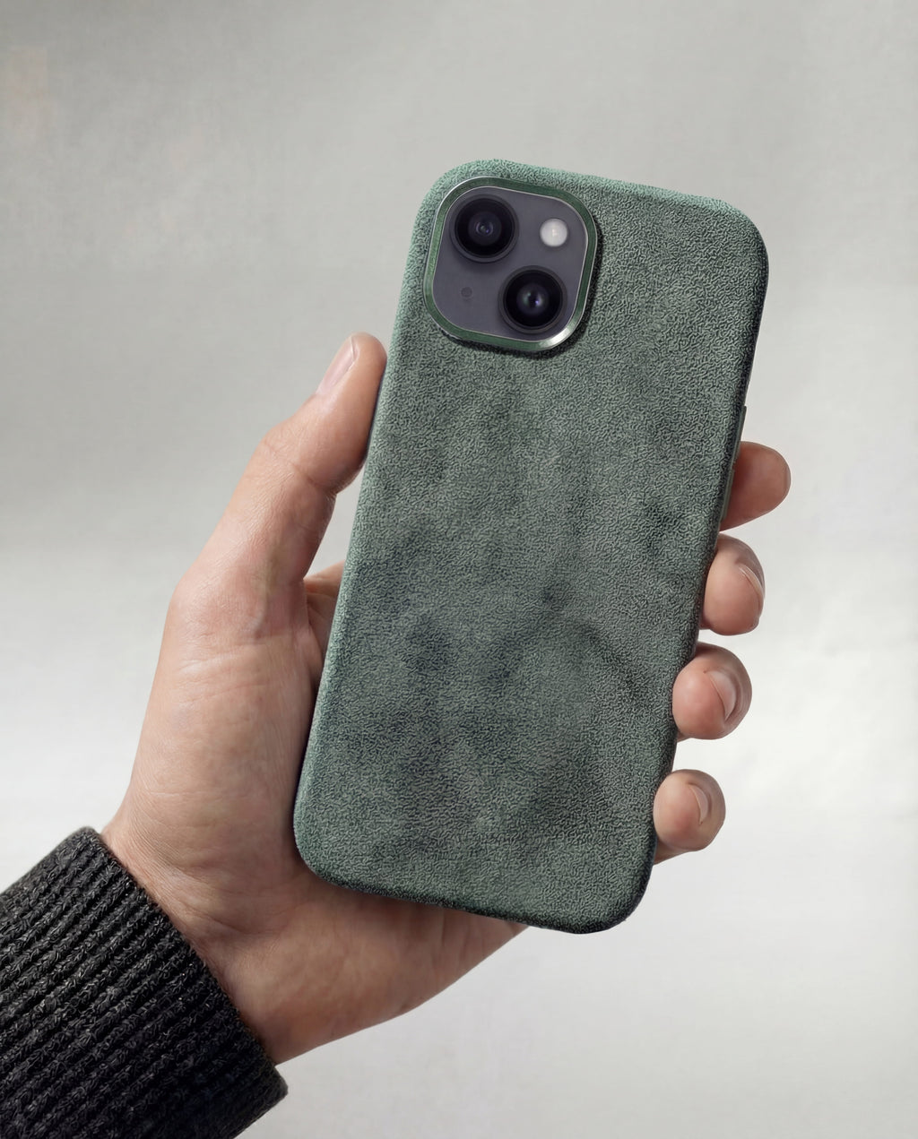 iPhone 15 - Alcantara Case - Forest-Green