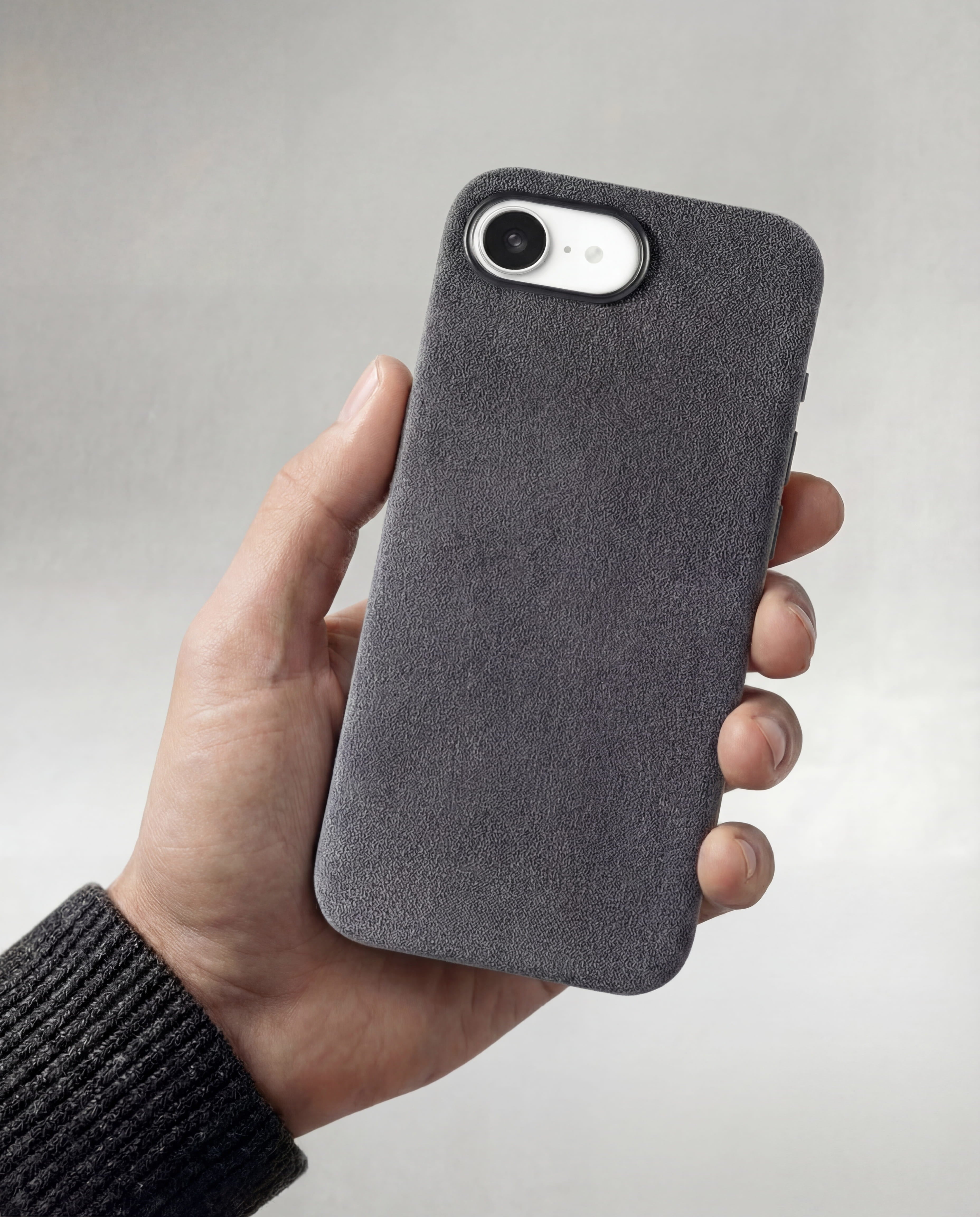 iPhone 16e - Alcantara Case - Midnight-Black