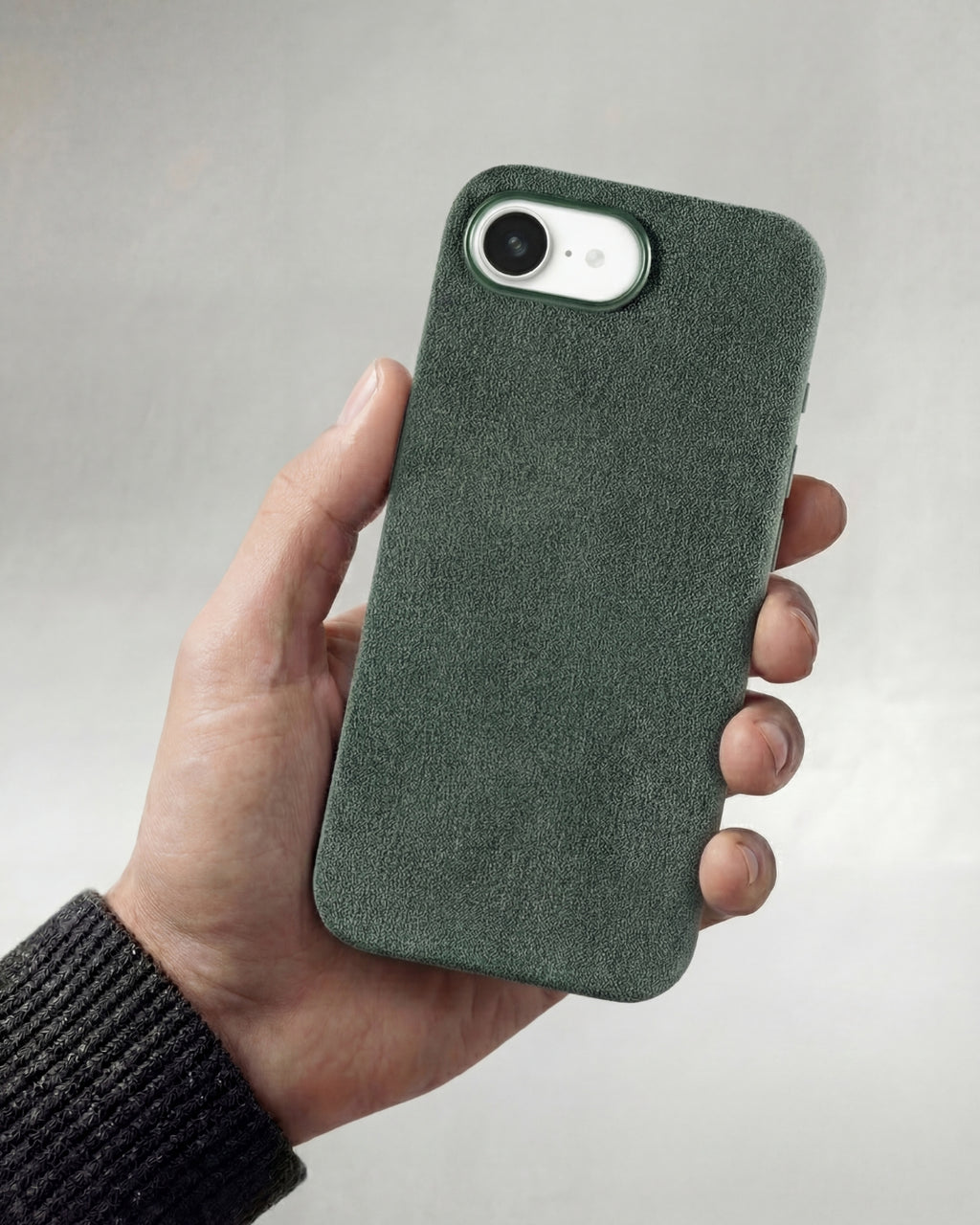 iPhone 17e - Alcantara Case - Forest-Green