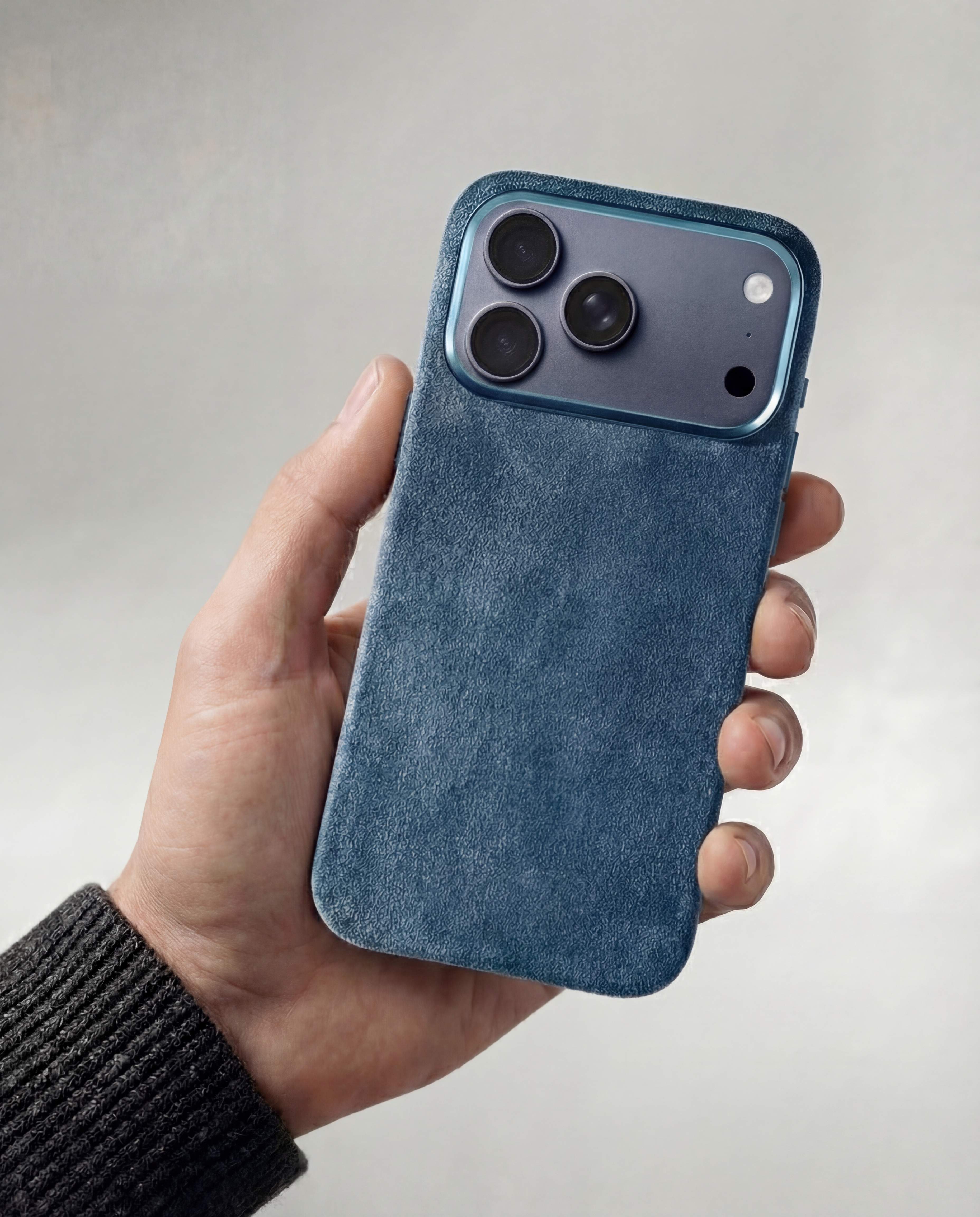 iPhone 17 Pro - Alcantara Case - Ocean-Blue